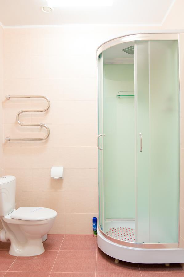 Avenue Hotel Zaslawye Chambre photo