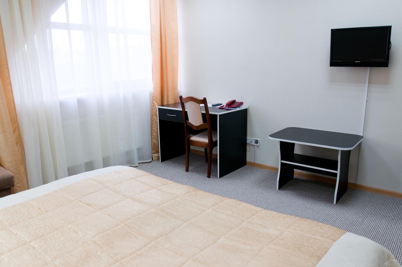 Avenue Hotel Zaslawye Chambre photo