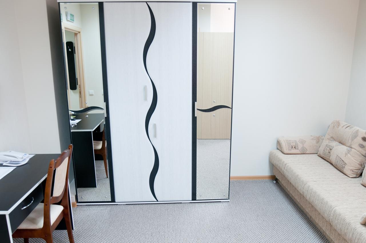 Avenue Hotel Zaslawye Chambre photo